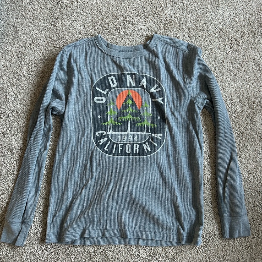 Old Navy Grey Long Sleeve Tee